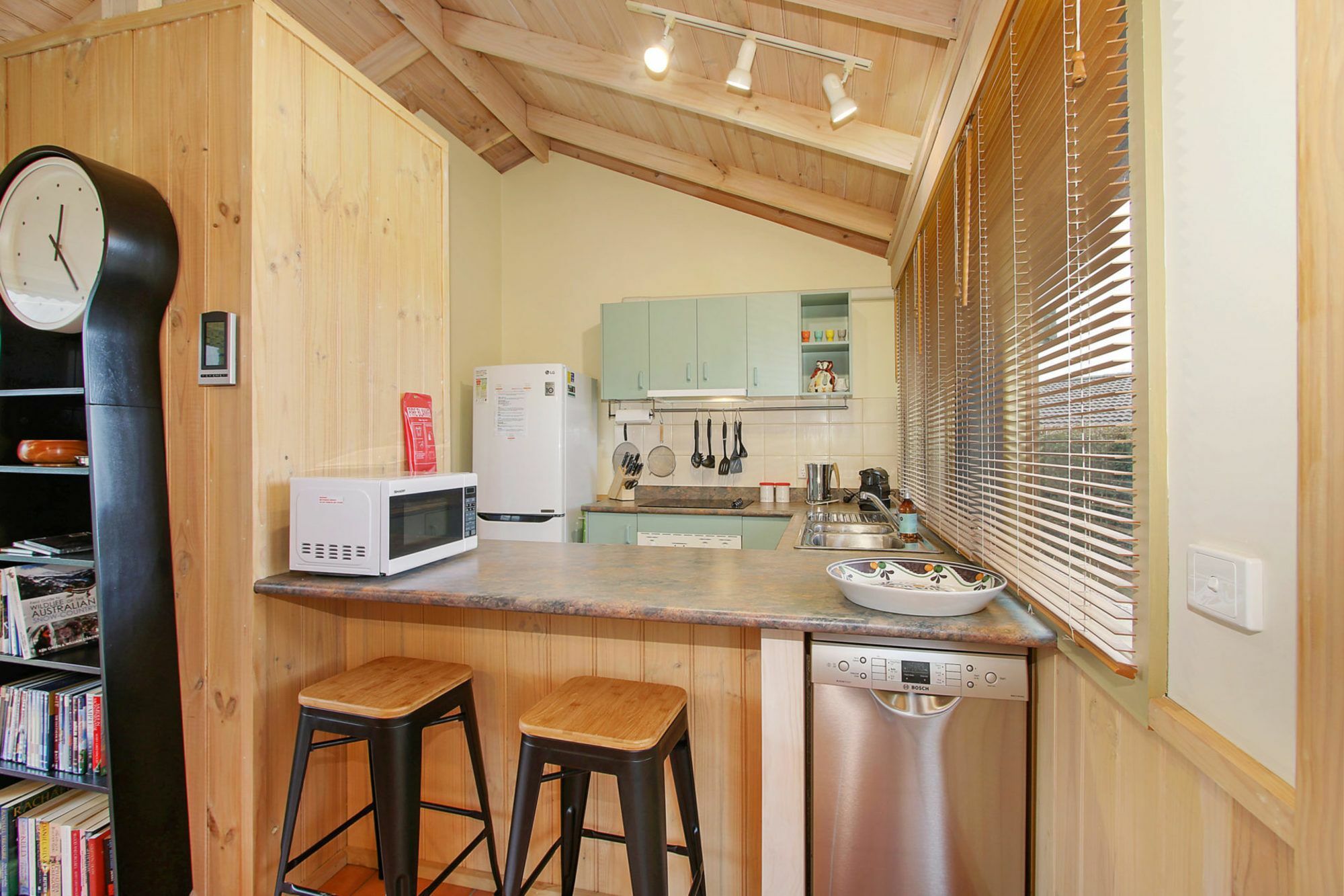 R & R In Bright - Short Walk To Town Apartment Luaran gambar